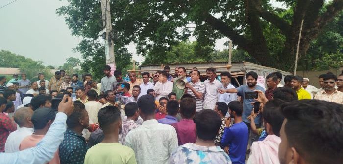 জিলাপি কান্ডে প্রত্যাহার হওয়া ওসিকে ফেরাতে বিএনপি’র প্রতিবাদ মিছিল