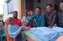 কলাপাড়া এলাকায় কম্বল বিতরণ