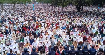 শোলাকিয়া ঈদগাহ নামাজ